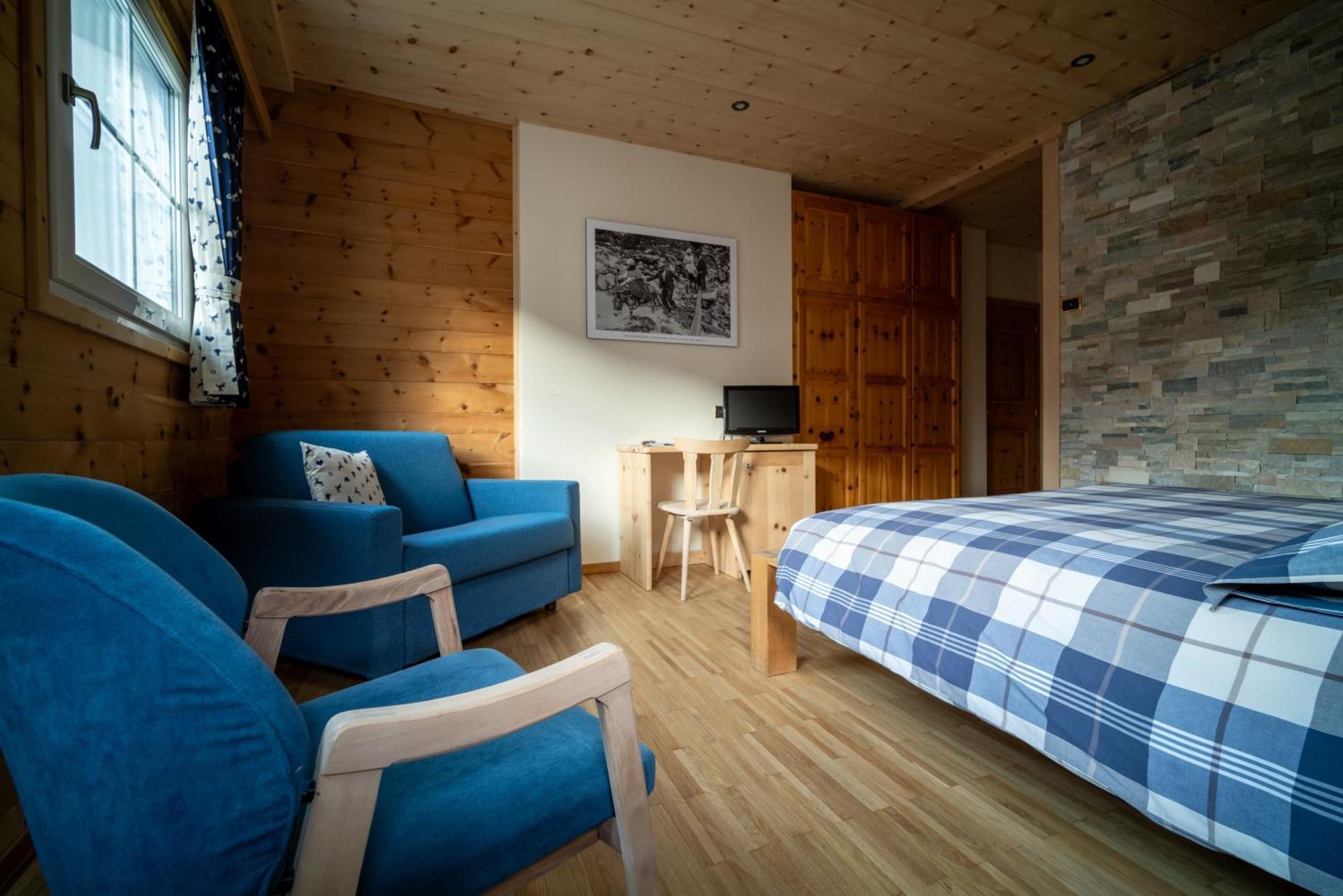 Hotel Meuble Garni Della Contea Bormio Exterior foto